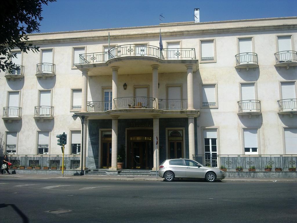 Mariano IV Palace Hotel Oristano Esterno foto