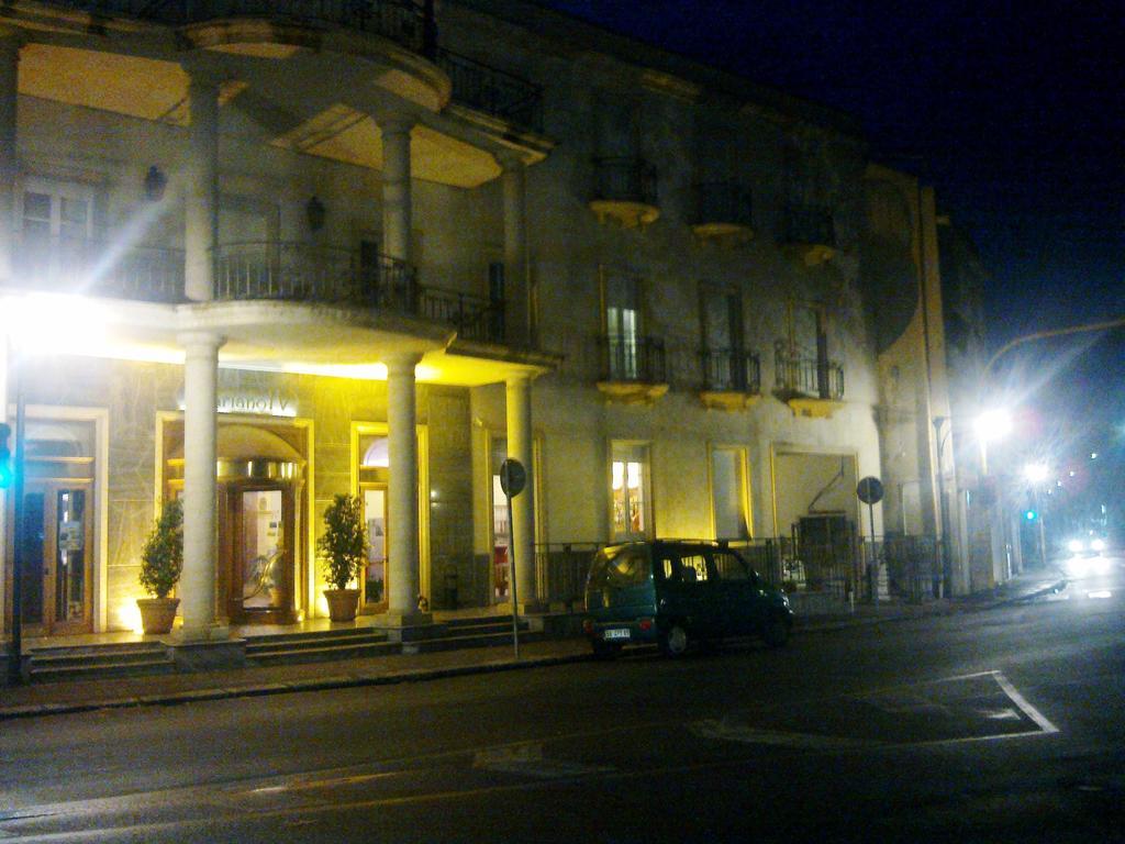 Mariano IV Palace Hotel Oristano Esterno foto